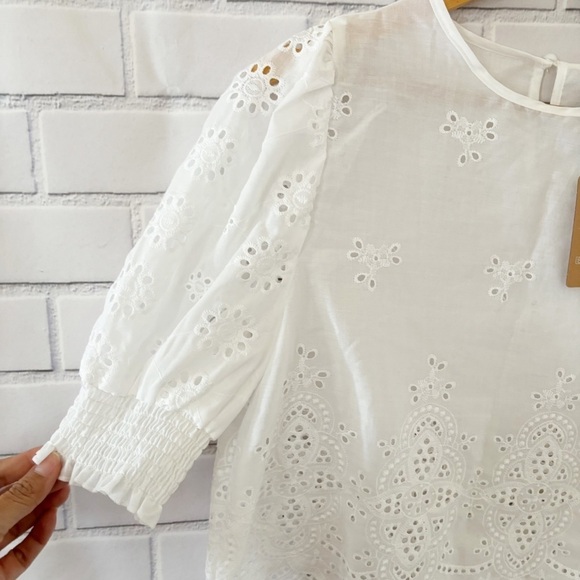 Eyelet Embroidery Puff Sleeve Blouse Tops Round Neck Half Sleeve Size L 8/10 - Picture 3 of 11